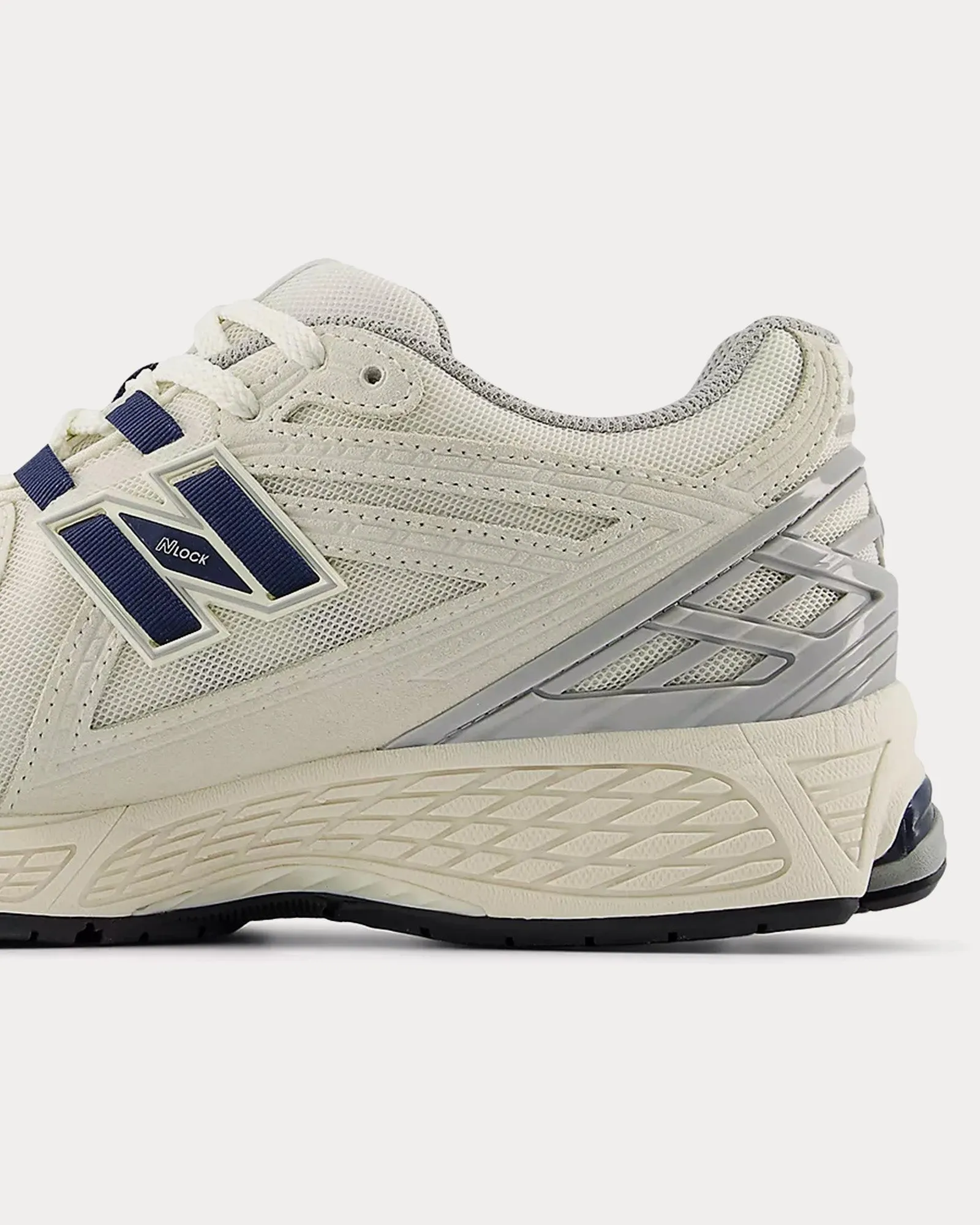 1906r Angora / NB Navy / Concrete Low Top Sneakers