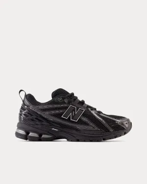 1906R Black / Silver Metallic / White Low Top Sneakers