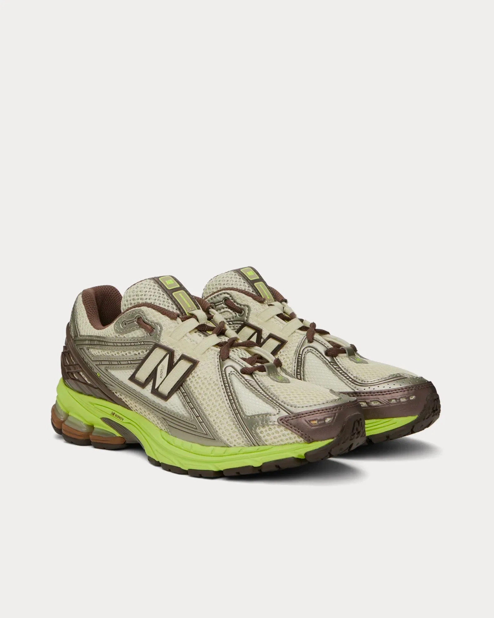 1906R SSENSE XX Pistachio / Thirty Watt Low Top Sneakers
