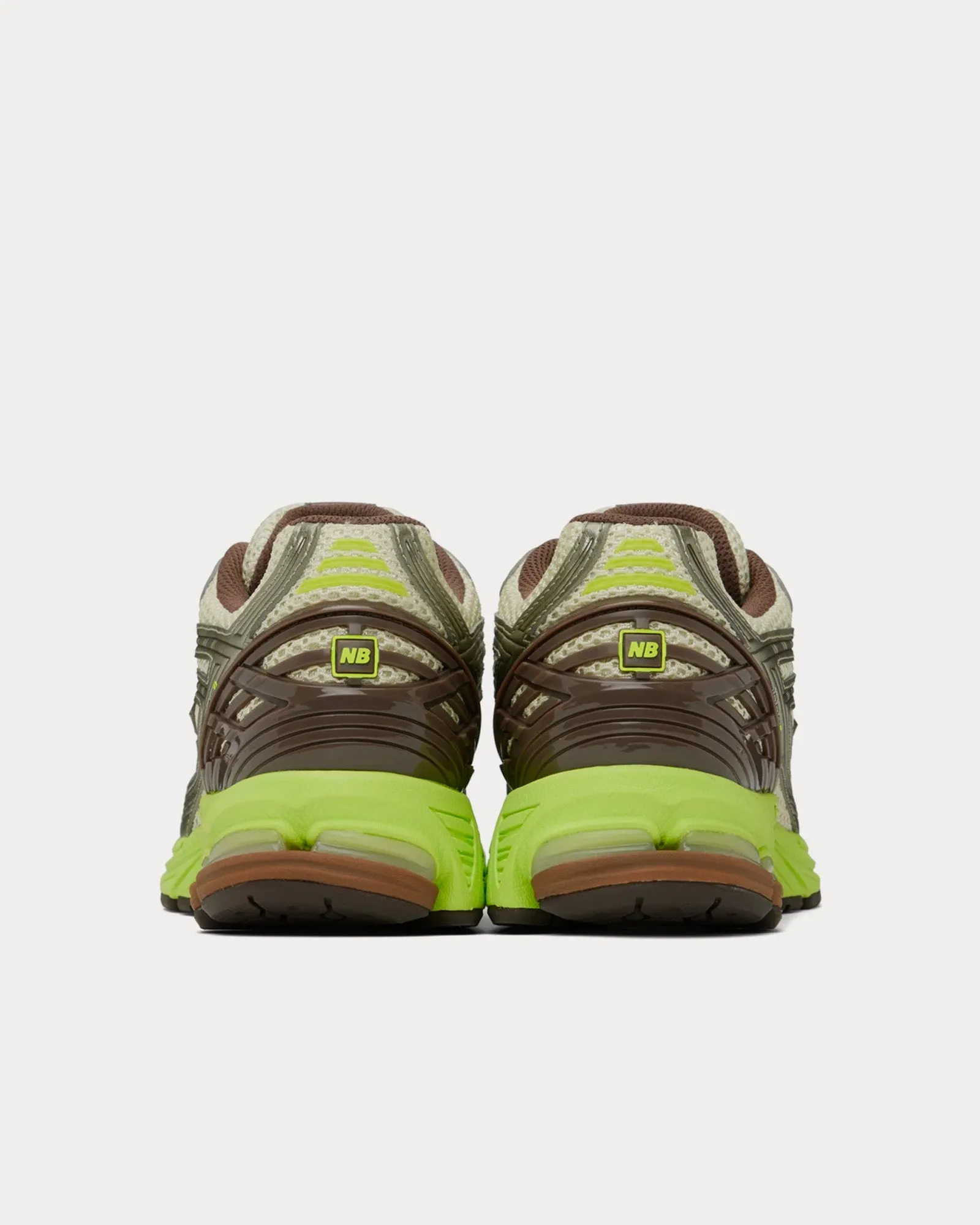 1906R SSENSE XX Pistachio / Thirty Watt Low Top Sneakers